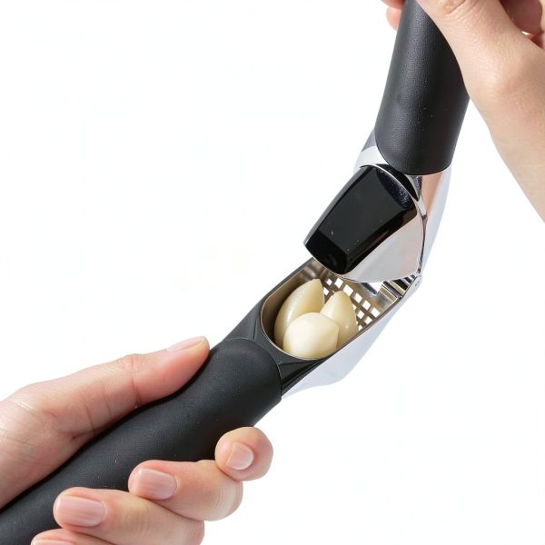 Garlic Press OXO Good Grips Heavy Duty Die-Cast Zinc Black-2